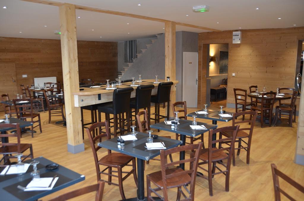 Bull'It Hotel Saint-Genis-Laval Buitenkant foto