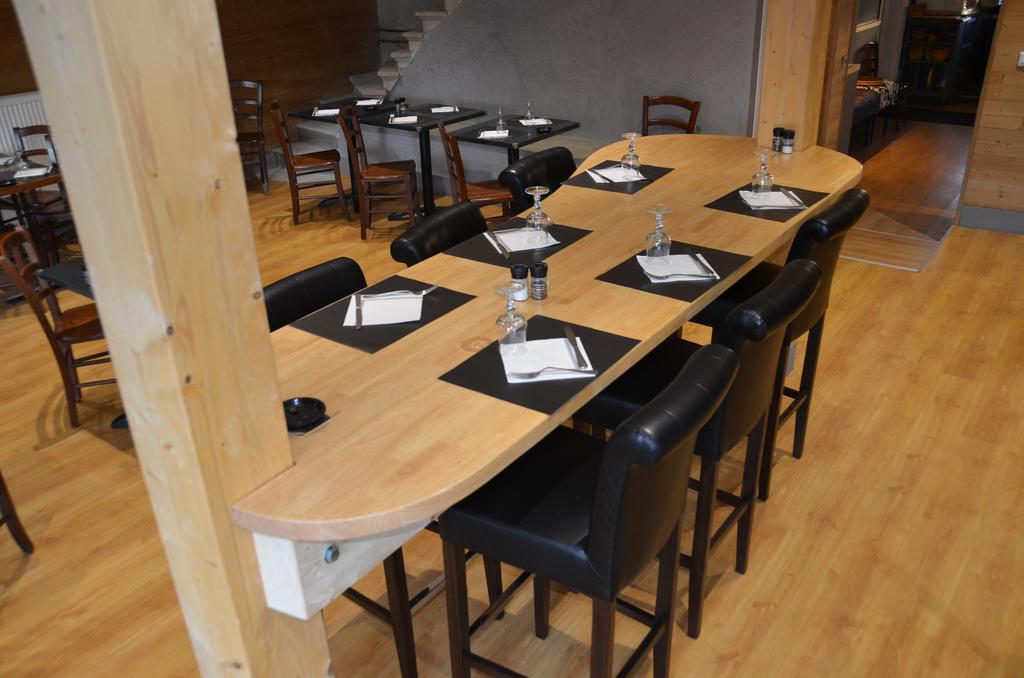Bull'It Hotel Saint-Genis-Laval Buitenkant foto